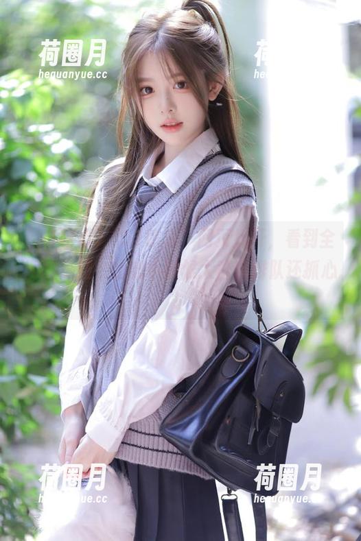“51吃瓜”网页打开，看到全网的热搜，比我小时候大群体排队还抓心！