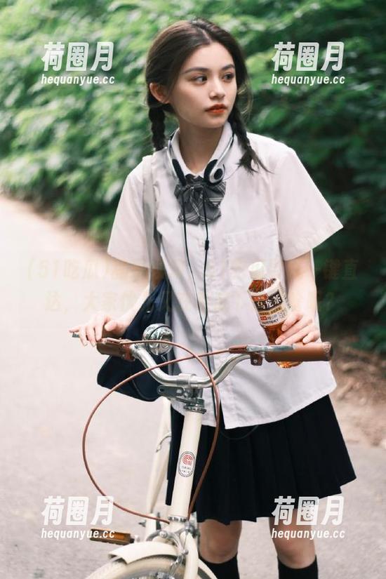 舔屏须知，51吃瓜导航一键直达，大家伙儿又在私底下说点啥呢？