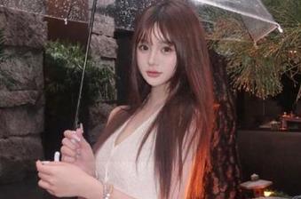 刚刚，51吃瓜网发布了那个www入口，我的心情像是偷了个瓜，浑身发热！