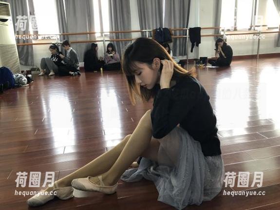 52吃瓜 图片大全?不不不,52吃瓜app里的八卦比照片还养眼!