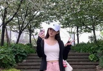 下载万篇长征-黑料不打烊668，吃瓜团的召唤，快来呀，今天特供，舌战群雄！