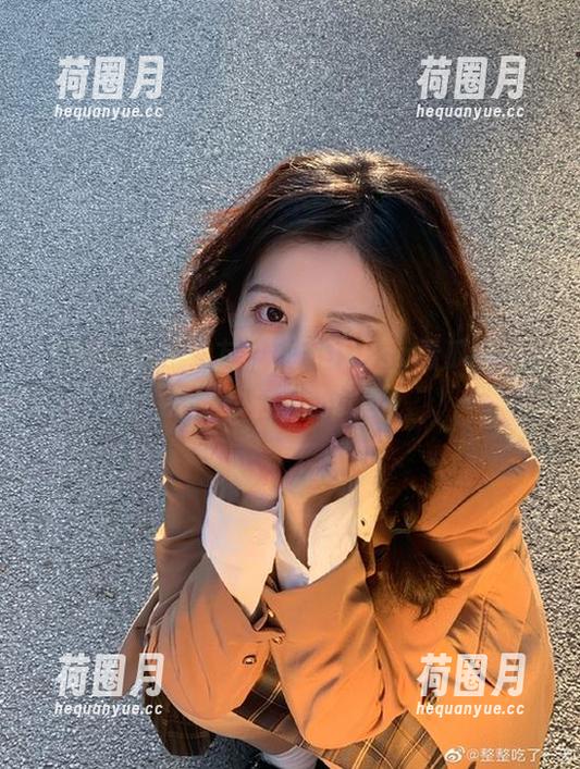 听朋友说，用998su看瓜能长智慧，快去下载试试！