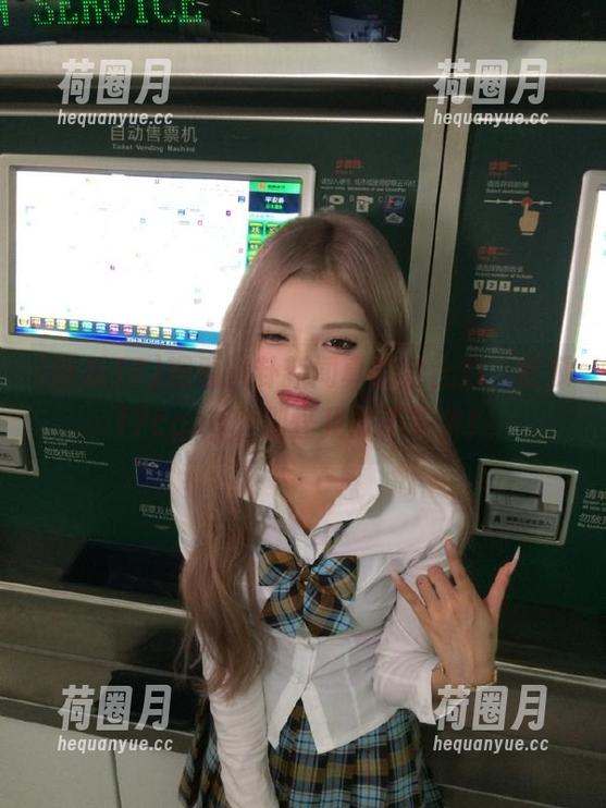 观看八卦新闻真的会上瘾，吃瓜17cgcg，别怪我停不下来！