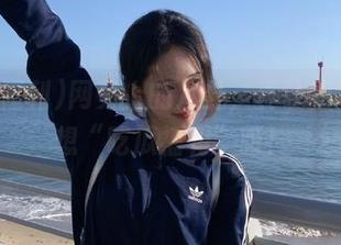网页上的八卦，真让我忍不住想“吃瓜福利”呀！