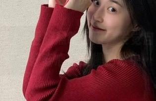 观看暗黑吃瓜网，发觉自己对八卦的好奇心在慢慢膨胀中…