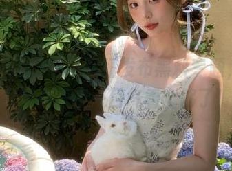 吃瓜网红发布黑料专题，看来我要在深夜一口气看个够了！