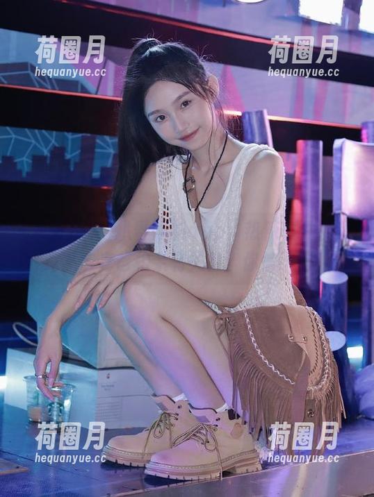 扒哥黑料app：热辣事件视频竟然与老爸相亲有关？！你信不信！