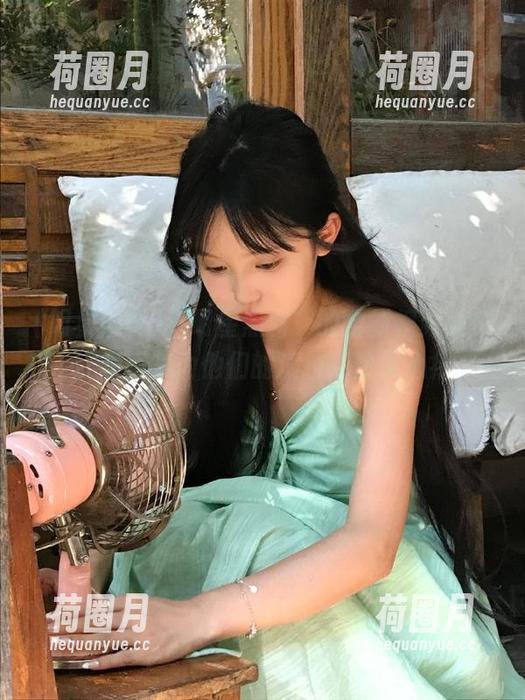 明星黑料 “明星黑料”的全新视频发布,让我不禁为他们的演技点赞又心疼。