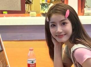 快来爱吃瓜苹果版，听网红明星们电台大侃，让辣条都嫉妒！