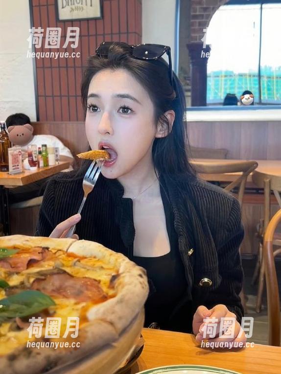 黑料社区入口，那种隐秘感真让人不安，又想勇闯一番…
