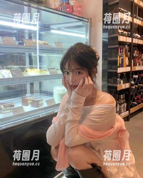 黑料网在线分享：当八卦遇到直播，我的内心已经被冲上热搜了！